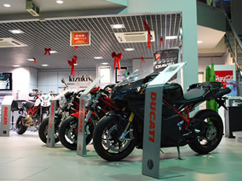 ドゥカティ東名横浜 ドゥカティ東京大田 ドゥカティ埼玉南 株式会社キズキ Ducati東名横浜